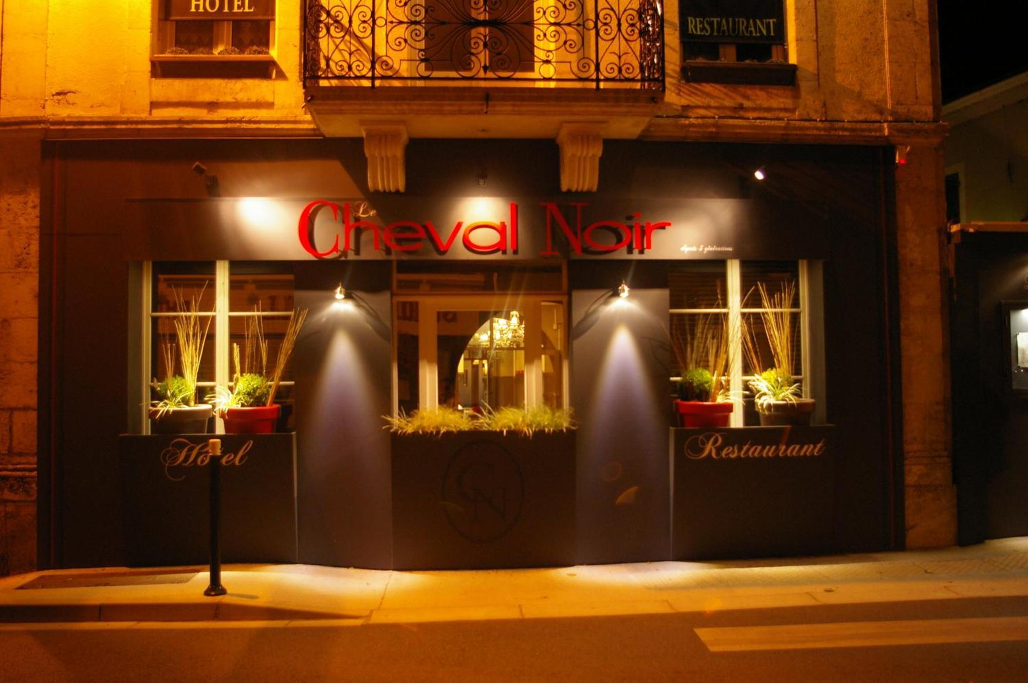 Logis Hôtel Le Cheval Noir Argenton Sur Creuse Exterior foto